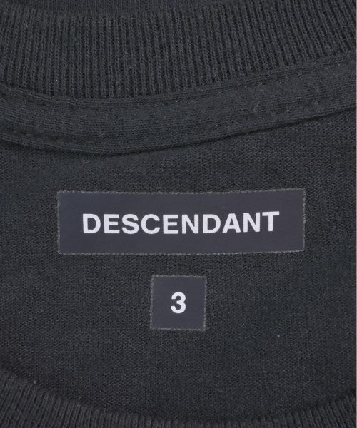 DESCENDANT เสื้อยืด/เสื้อท็อปส์