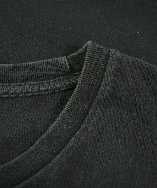 DESCENDANT เสื้อยืด/เสื้อท็อปส์