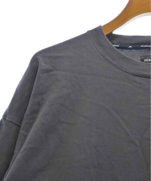 DESCENDANT เสื้อยืด/เสื้อท็อปส์