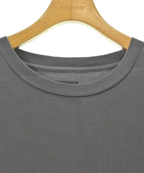 DESCENDANT เสื้อยืด/เสื้อท็อปส์