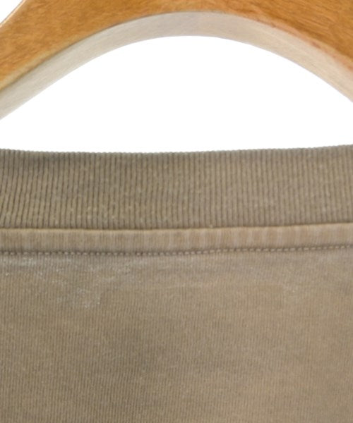 DESCENDANT เสื้อยืด/เสื้อท็อปส์