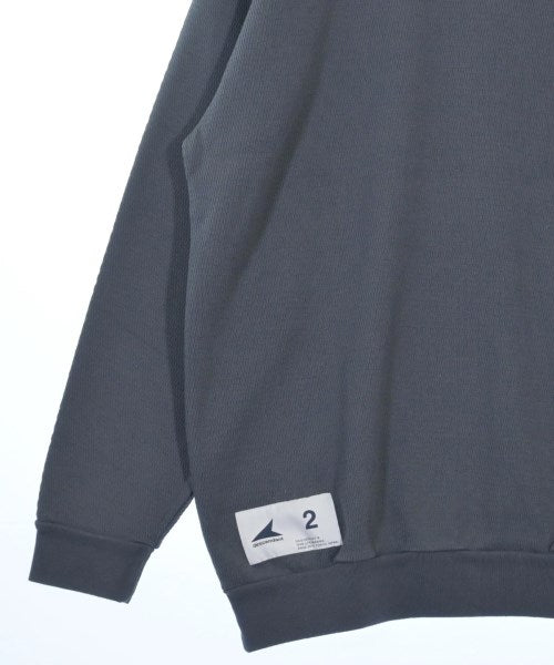 DESCENDANT เสื้อยืด/เสื้อท็อปส์