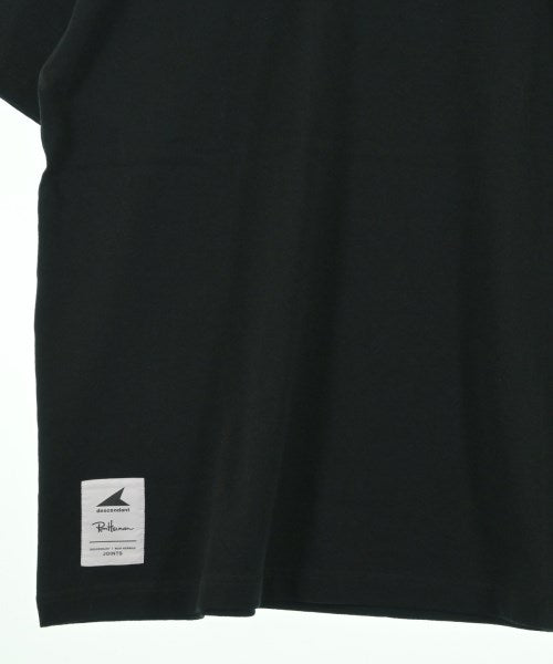 DESCENDANT เสื้อยืด/เสื้อท็อปส์