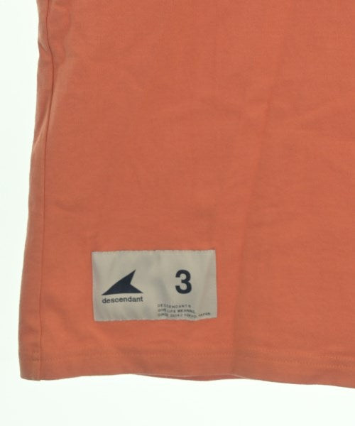 DESCENDANT เสื้อยืด/เสื้อท็อปส์