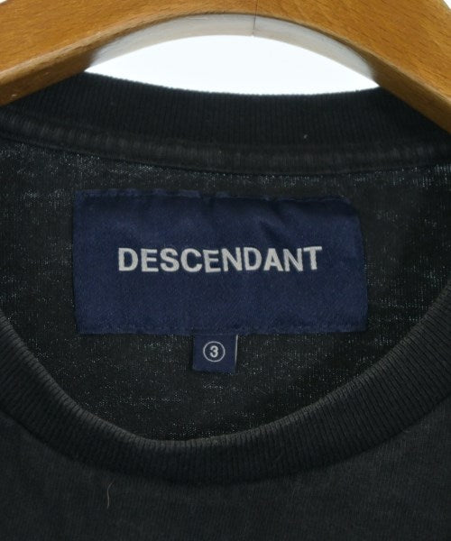 DESCENDANT เสื้อยืด/เสื้อท็อปส์