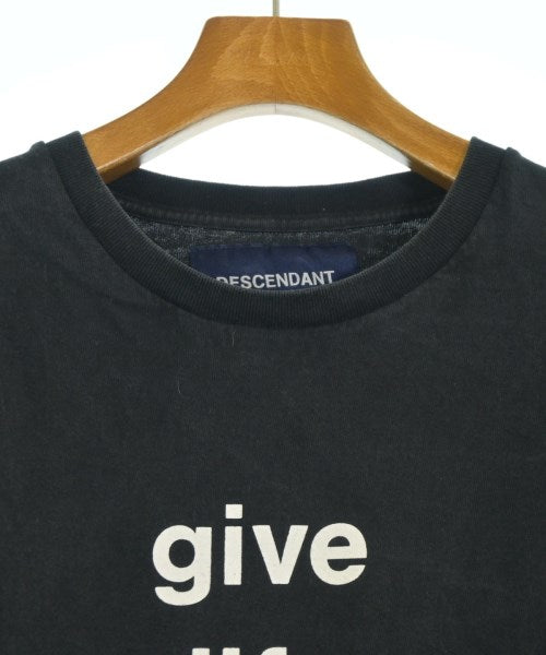 DESCENDANT เสื้อยืด/เสื้อท็อปส์
