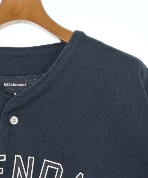 DESCENDANT เสื้อยืด/เสื้อท็อปส์