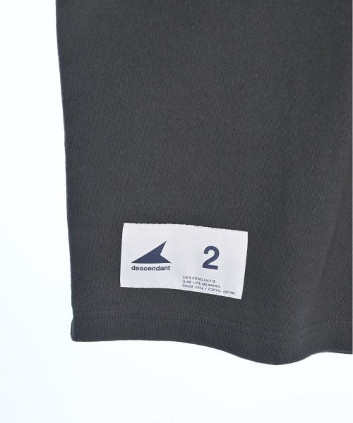 DESCENDANT เสื้อยืด/เสื้อท็อปส์