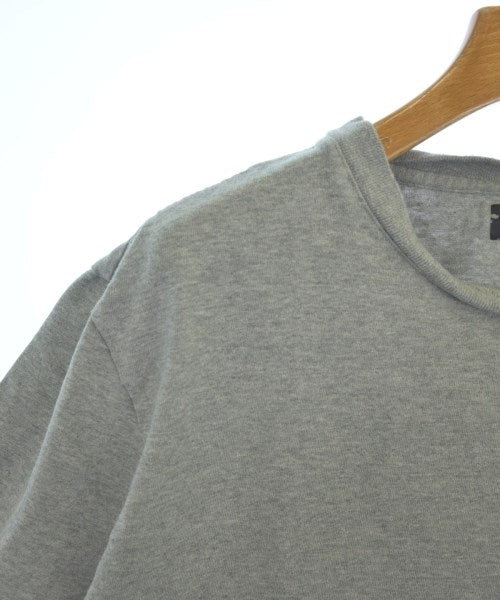 DESCENDANT เสื้อยืด/เสื้อท็อปส์