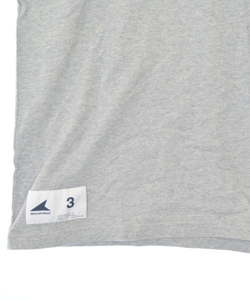 DESCENDANT เสื้อยืด/เสื้อท็อปส์