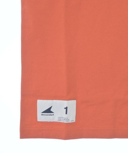 DESCENDANT เสื้อยืด/เสื้อท็อปส์