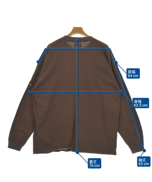 DESCENDANT เสื้อยืด/เสื้อท็อปส์