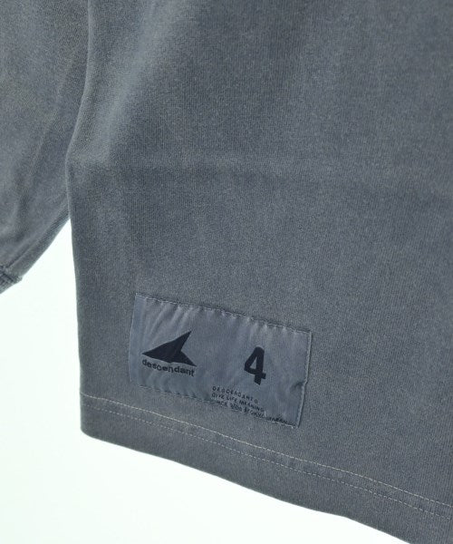 DESCENDANT เสื้อยืด/เสื้อท็อปส์
