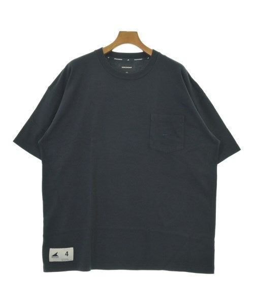 DESCENDANT เสื้อยืด/เสื้อท็อปส์