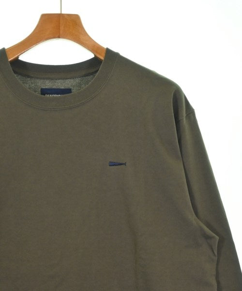 DESCENDANT เสื้อยืด/เสื้อท็อปส์