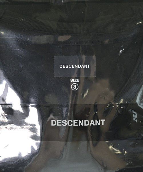 DESCENDANT เสื้อยืด/เสื้อท็อปส์