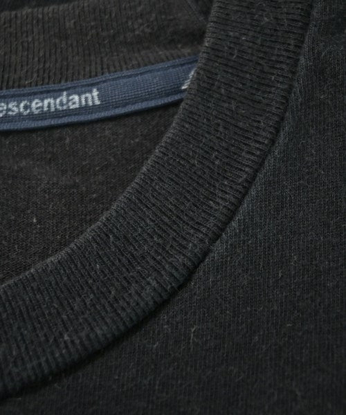 DESCENDANT เสื้อยืด/เสื้อท็อปส์