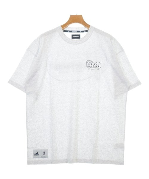 DESCENDANT เสื้อยืด/เสื้อท็อปส์