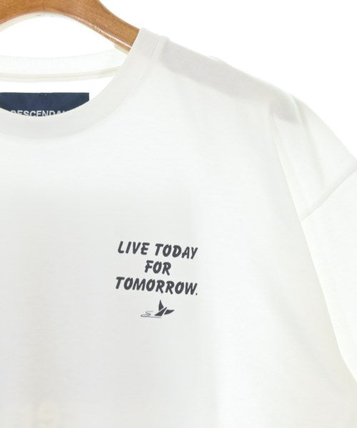 DESCENDANT เสื้อยืด/เสื้อท็อปส์