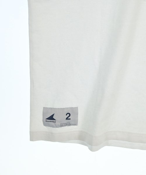 DESCENDANT เสื้อยืด/เสื้อท็อปส์