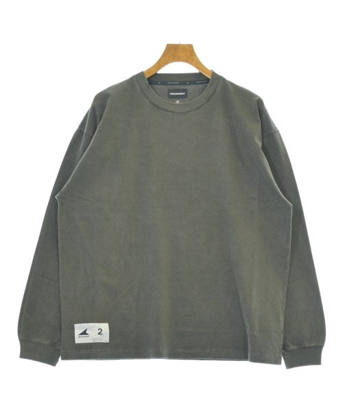 DESCENDANT เสื้อยืด/เสื้อท็อปส์