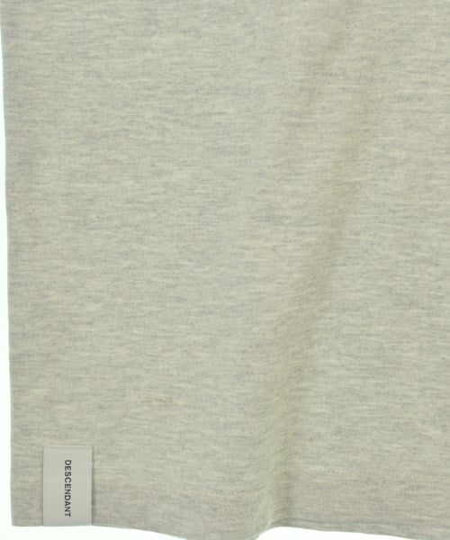 DESCENDANT เสื้อยืด/เสื้อท็อปส์