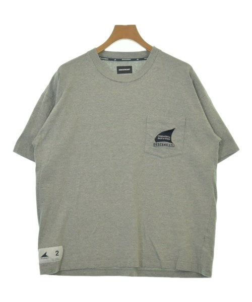 DESCENDANT เสื้อยืด/เสื้อท็อปส์