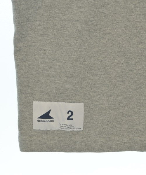 DESCENDANT เสื้อยืด/เสื้อท็อปส์