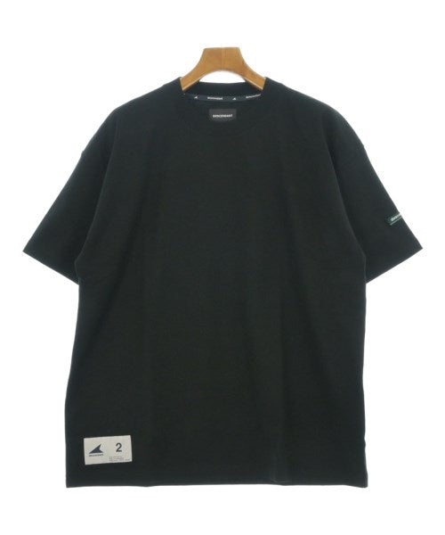DESCENDANT เสื้อยืด/เสื้อท็อปส์