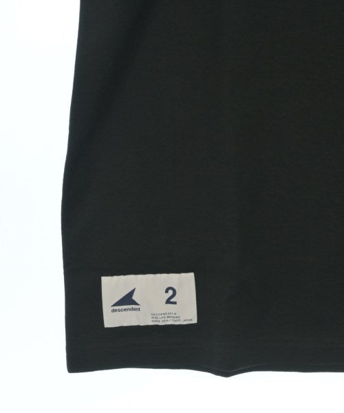 DESCENDANT เสื้อยืด/เสื้อท็อปส์