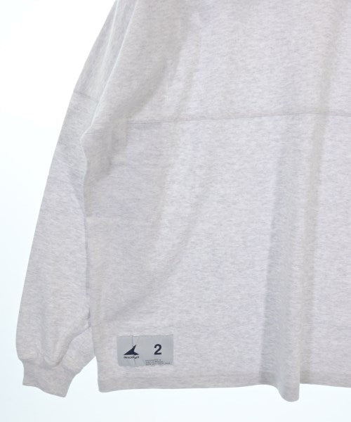 DESCENDANT เสื้อยืด/เสื้อท็อปส์