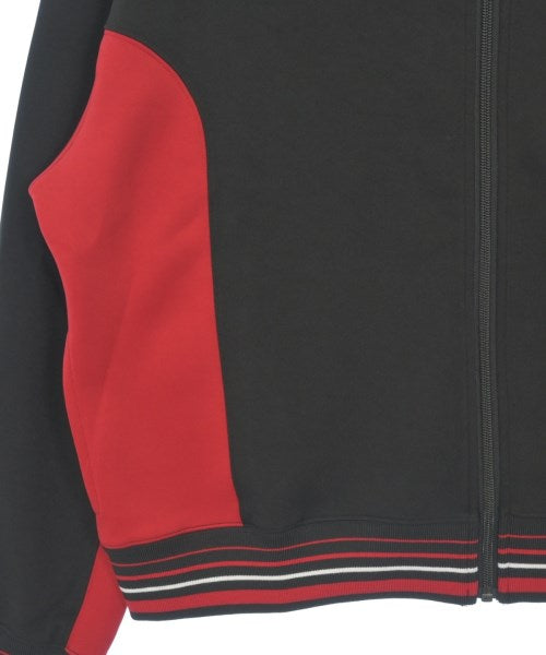 FLAGSTUFF เสื้อสเวตเตอร์