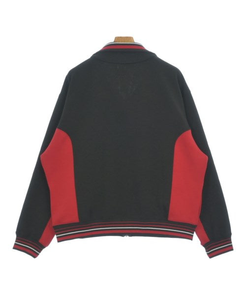 FLAGSTUFF เสื้อยืด/เสื้อท็อปส์