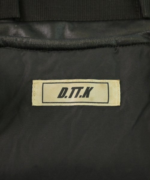 D.TT.K เสื้อลำลอง