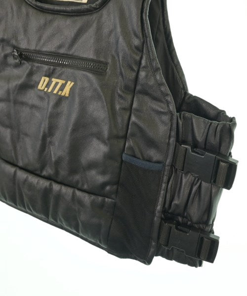 D.TT.K เสื้อลำลอง