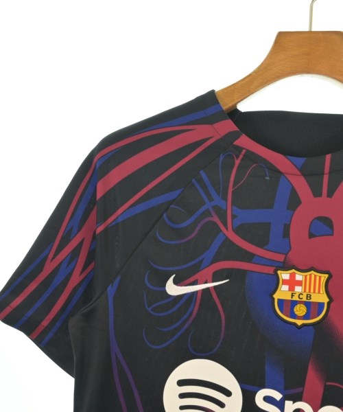 Patta เสื้อยืด/เสื้อท็อปส์