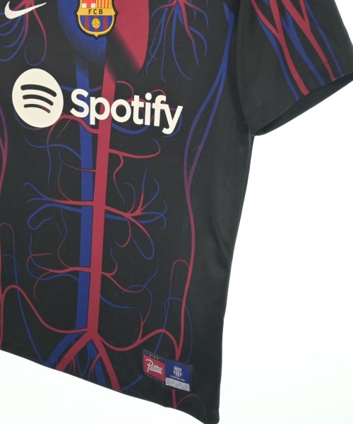 Patta เสื้อยืด/เสื้อท็อปส์