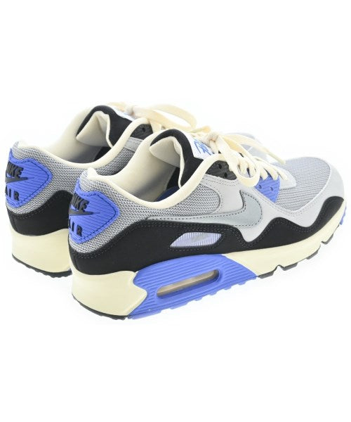 Patta รองเท้าผ้าใบ