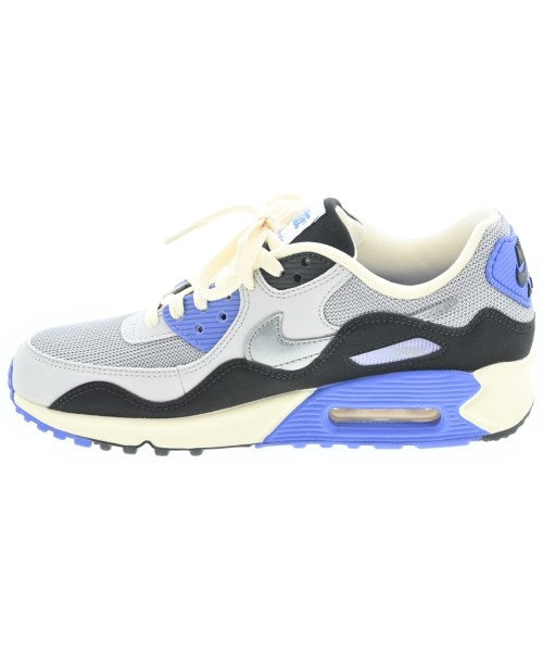 Patta รองเท้าผ้าใบ