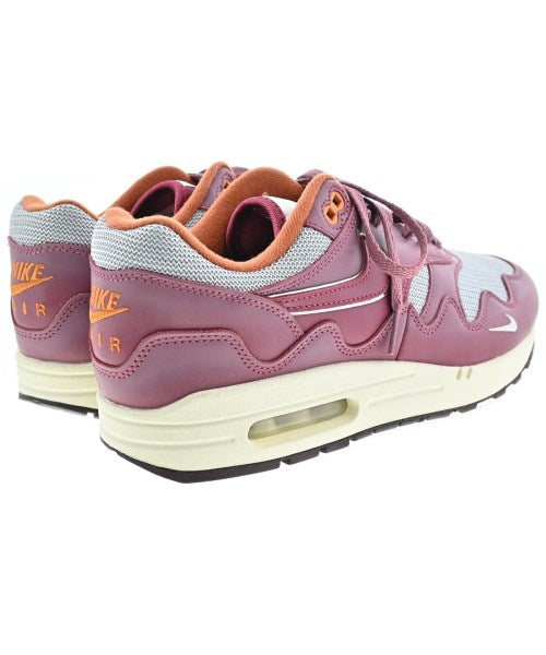 Patta รองเท้าผ้าใบ