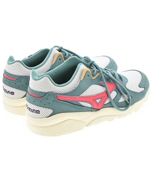 Patta รองเท้าผ้าใบ