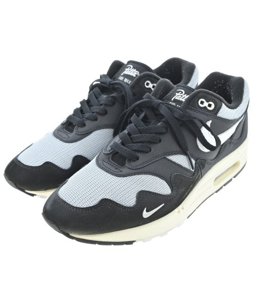 Patta รองเท้าผ้าใบ