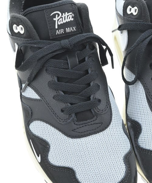 Patta รองเท้าผ้าใบ