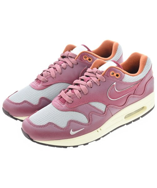Patta รองเท้าผ้าใบ