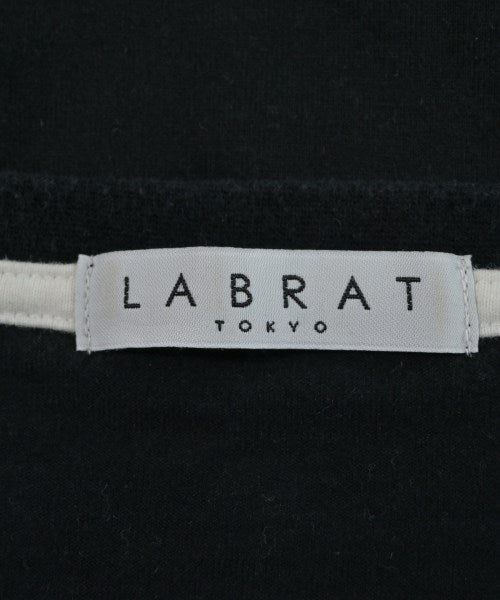 LABRAT เสื้อยืด/เสื้อท็อปส์