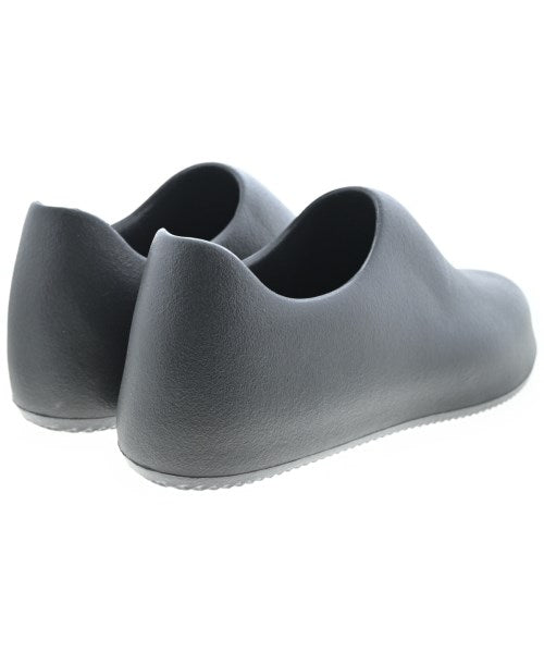 yeezy รองเท้า อื่น