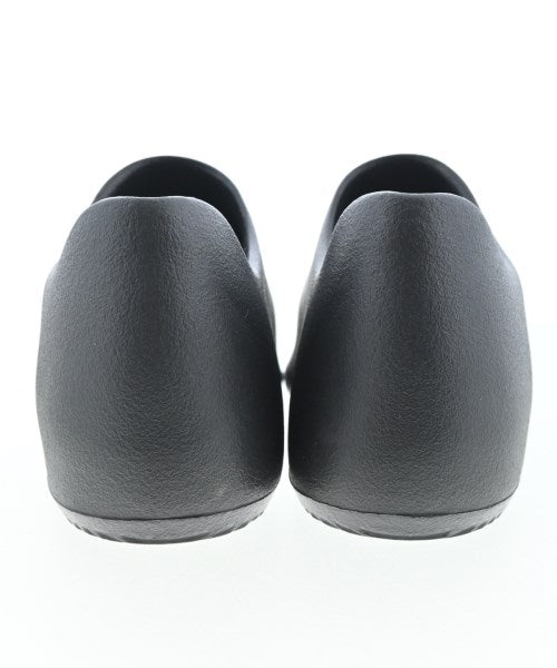 yeezy รองเท้า อื่น