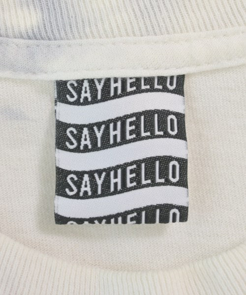 SAYHELLO เสื้อยืด/เสื้อท็อปส์