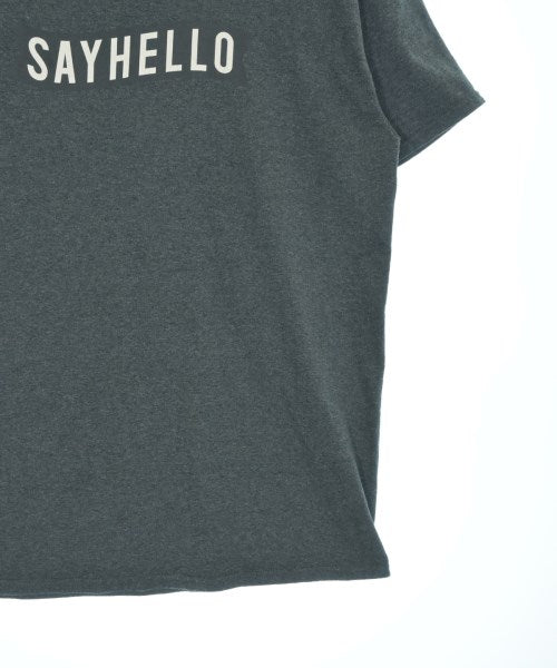 SAYHELLO เสื้อยืด/เสื้อท็อปส์