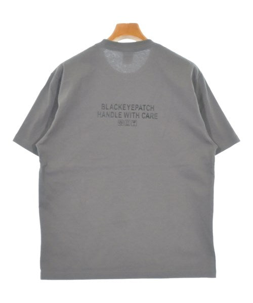 BLACK EYE PATCH เสื้อยืด/เสื้อท็อปส์